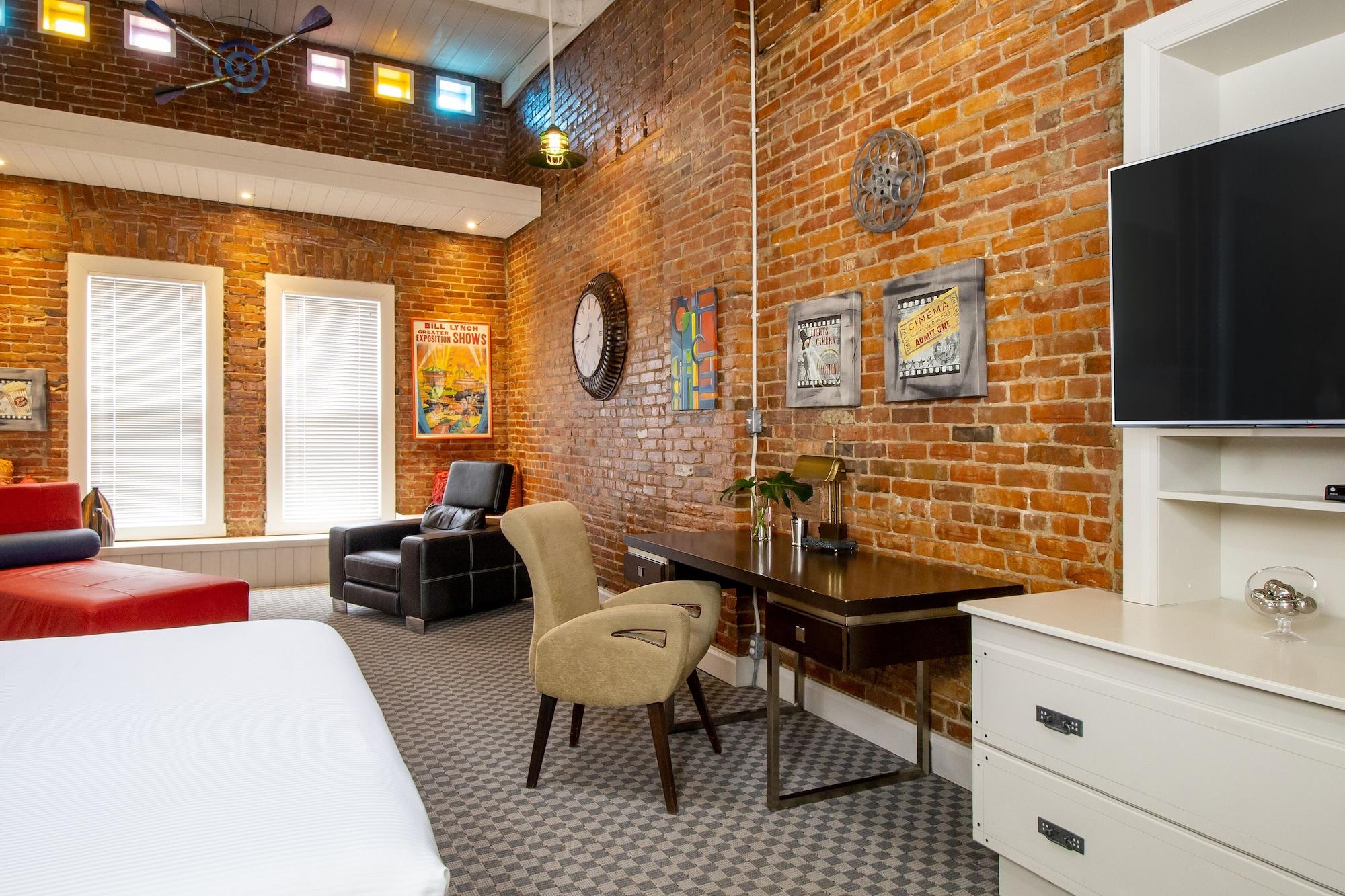 Retro Suites Hotel Chatham-Kent ภายนอก รูปภาพ